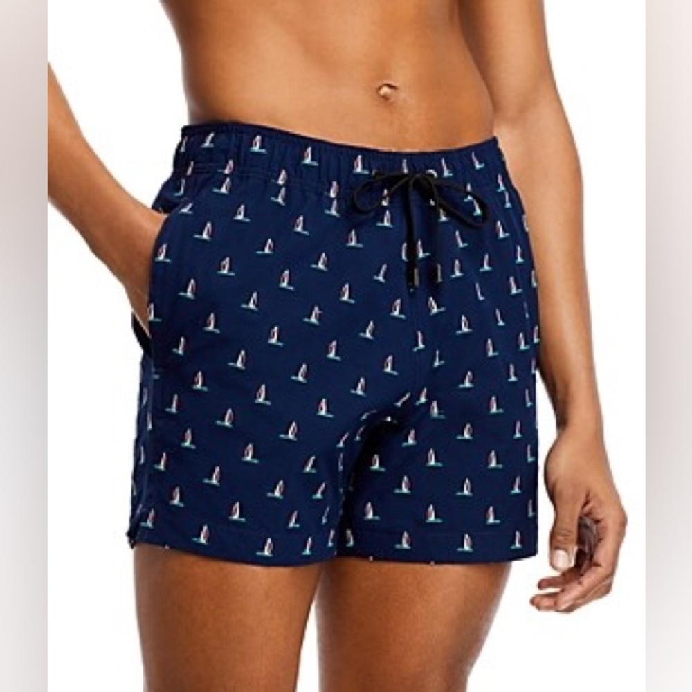 Onia Men’s Charles 5" Embroidered Sailboat Swim Trunks Size M